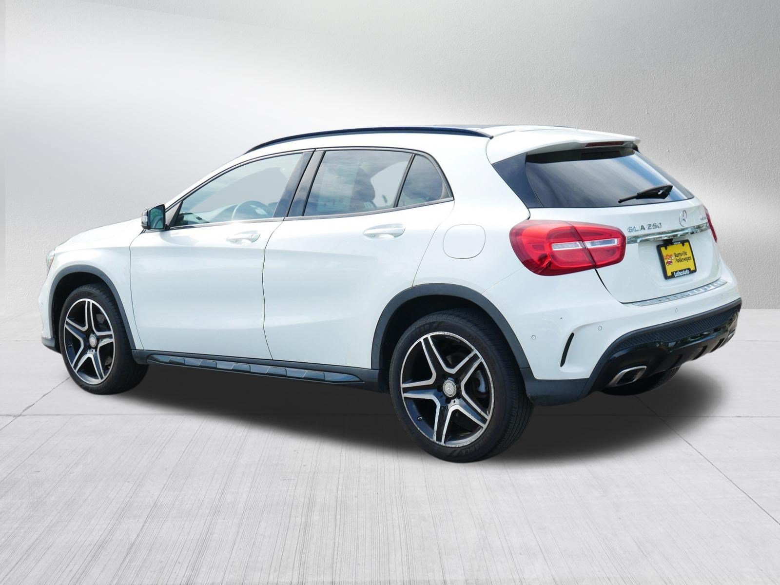 Used 2017 Mercedes-Benz GLA 250 4MATIC image 5