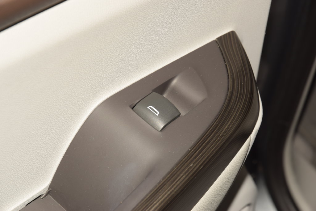 Used 2020 GMC Acadia SLT FWD image 48