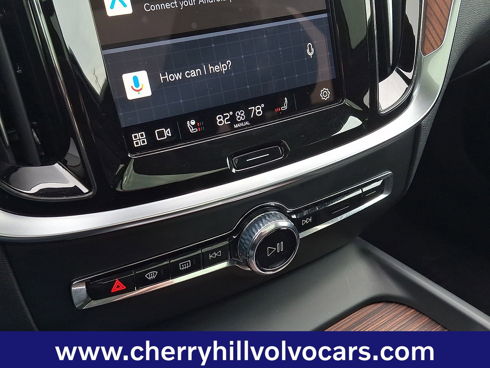 Certified 2025 Volvo V60 B5 Cross Country Plus image 17