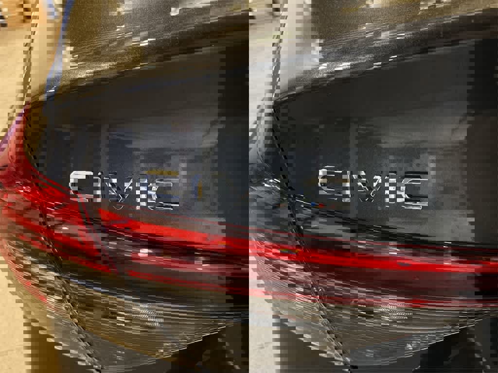 Used 2022 Honda Civic EX image 25