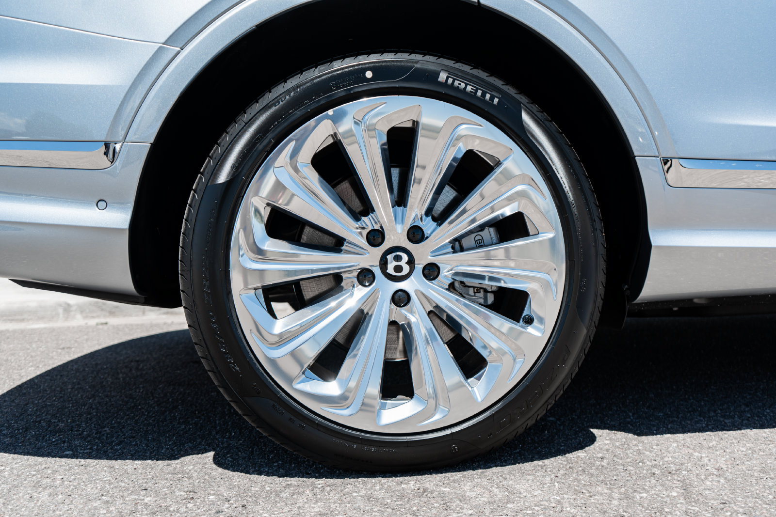 New 2026 Bentley Bentayga Extended Wheelbase AWD/4WD image 15