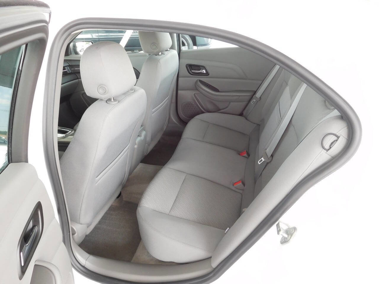 Used 2013 Chevrolet Malibu LS image 6