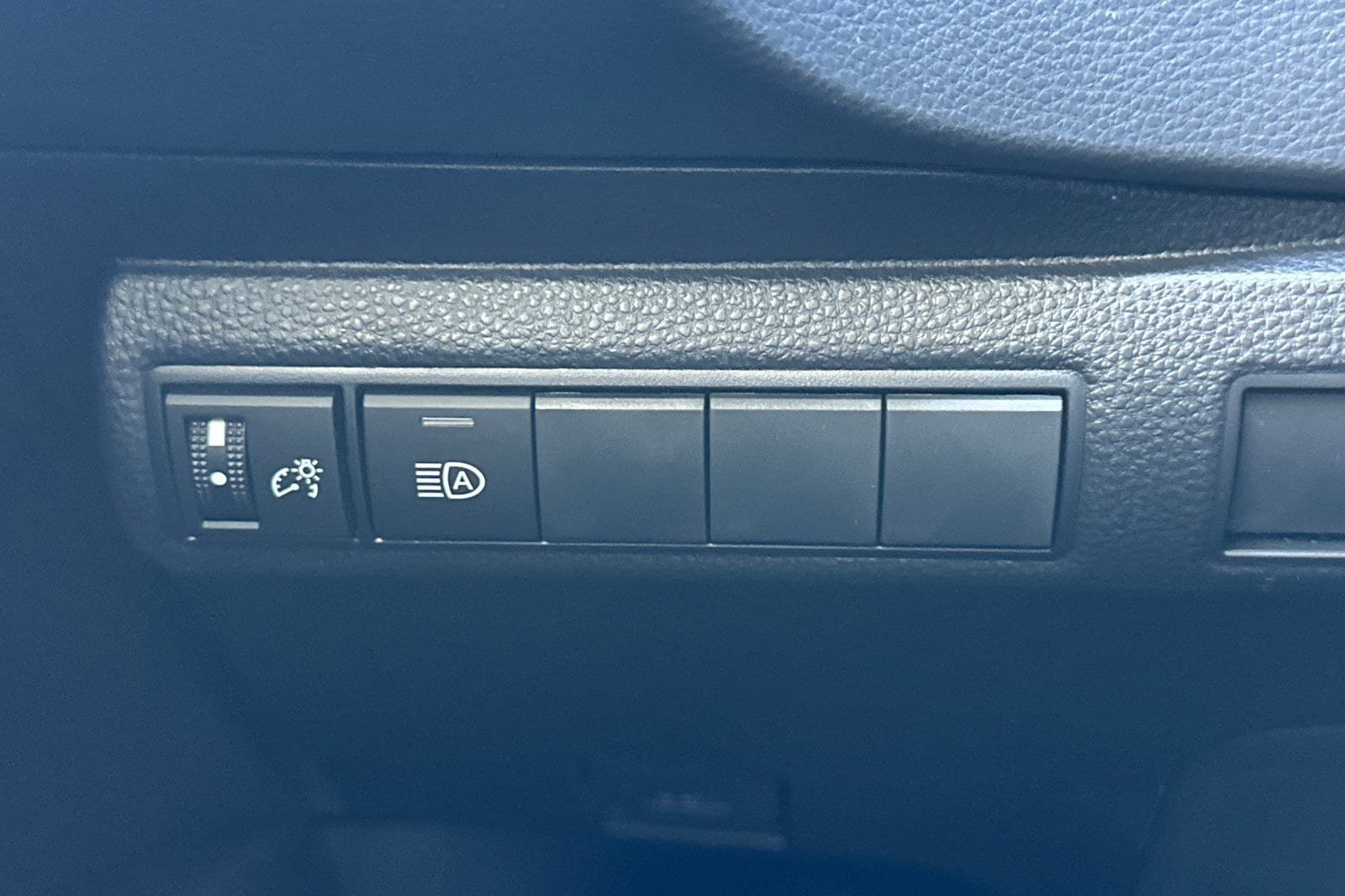 New 2027 Toyota Corolla LE FWD image 28