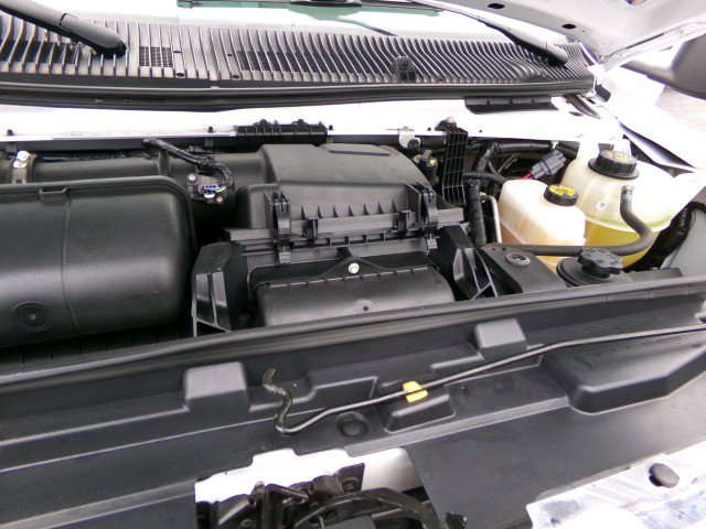 Used 2023 Ford E-450 and Econoline 450 Super Duty w/ Power Windows & Locks Group RWD image 25