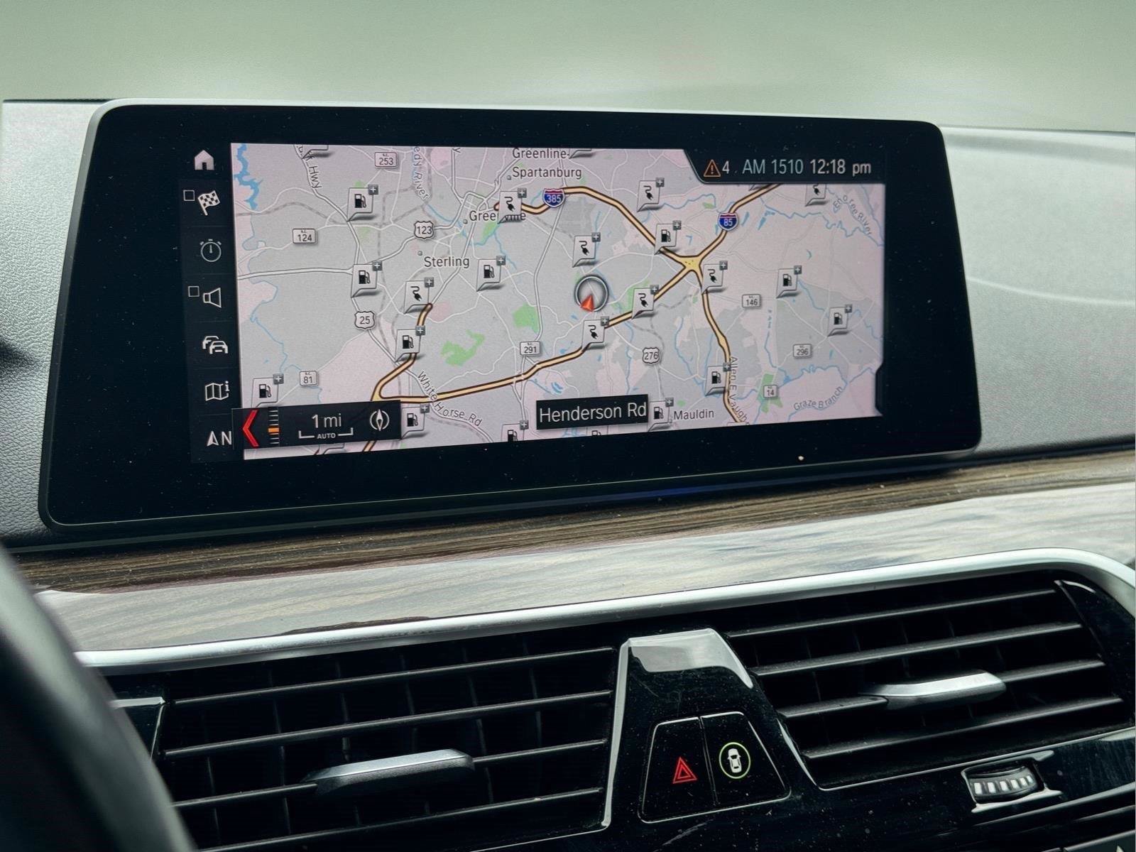 Used 2019 BMW 530e w/ Premium Package RWD image 28