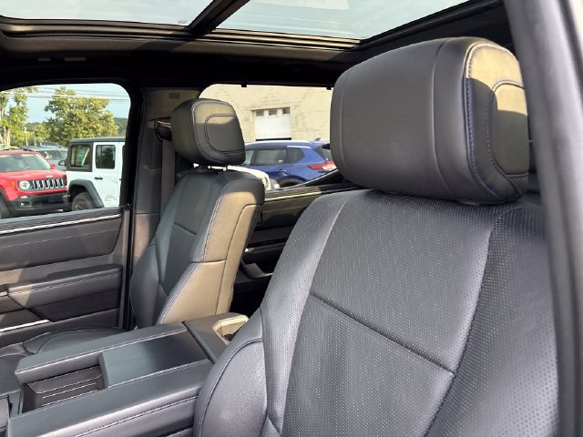 Used 2023 Toyota Tundra Platinum AWD/4WD image 9