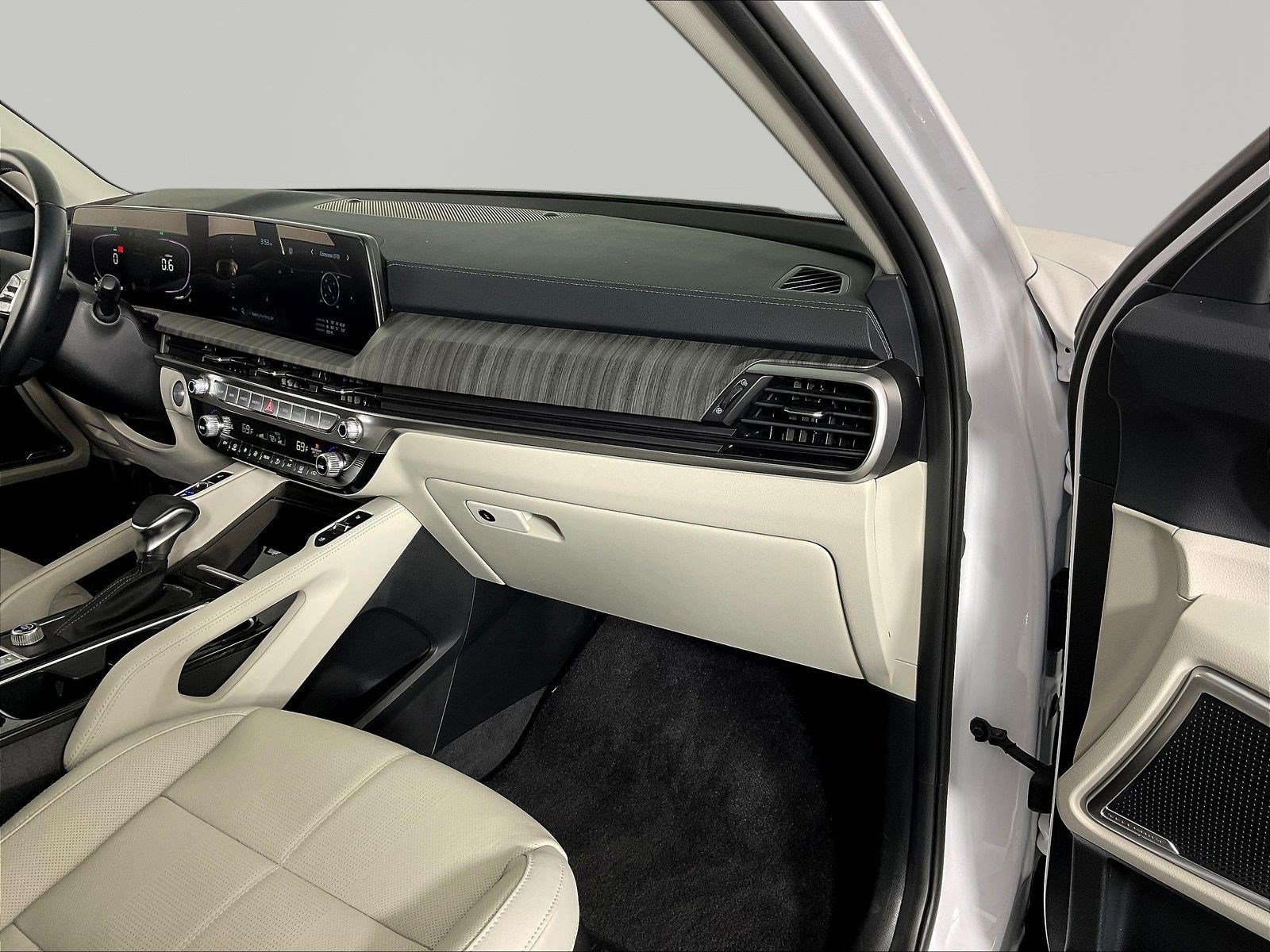 Used 2025 Kia Telluride EX FWD image 27