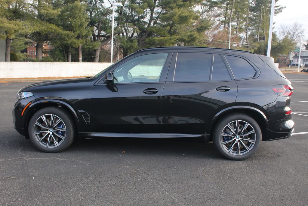 New 2026 BMW X5 M60i image 4