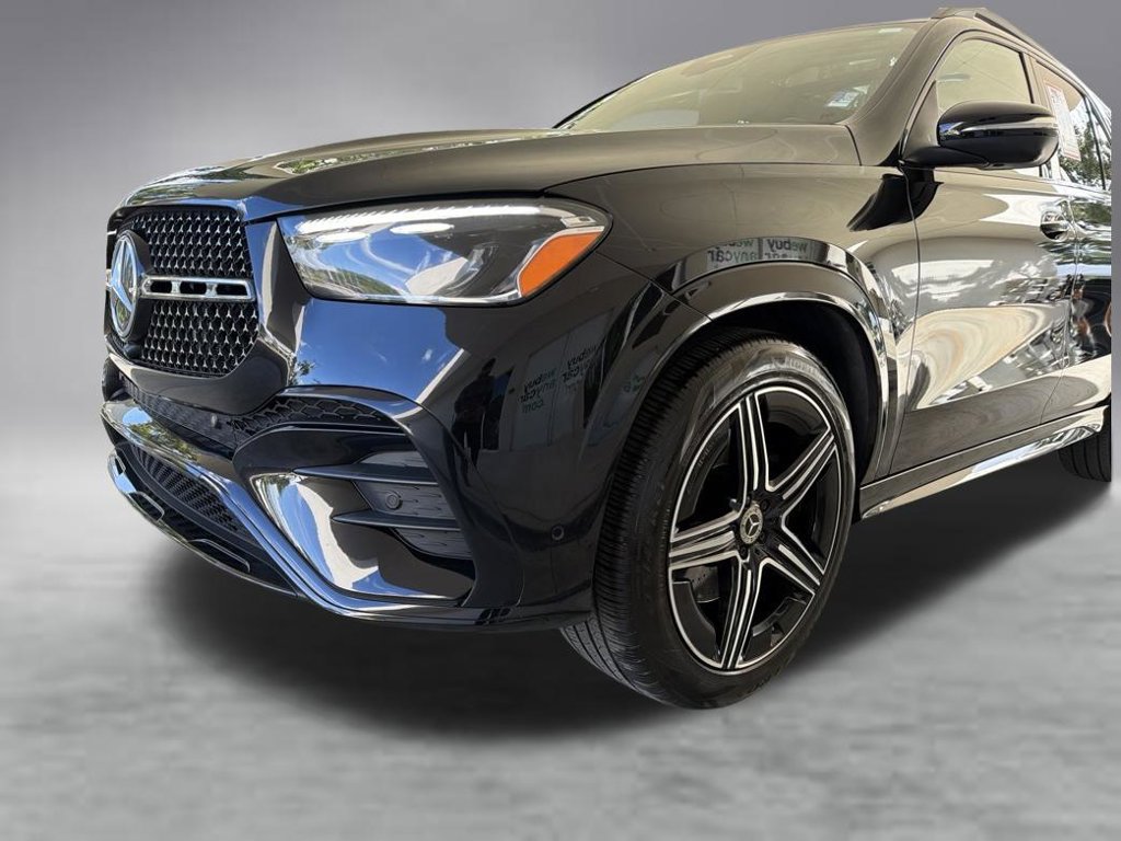 Used 2025 Mercedes-Benz GLE 350 4MATIC w/ AMG Line Exterior image 14