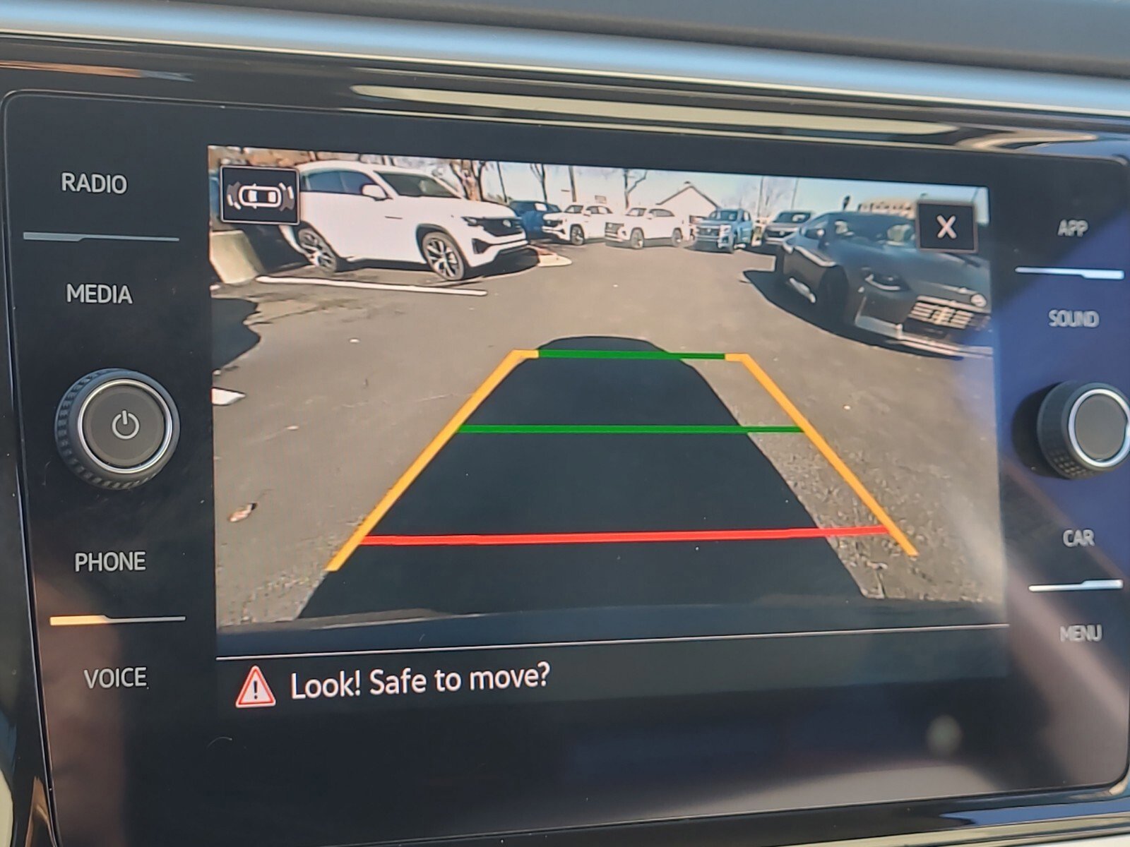 Used 2023 Volkswagen Atlas SE image 19