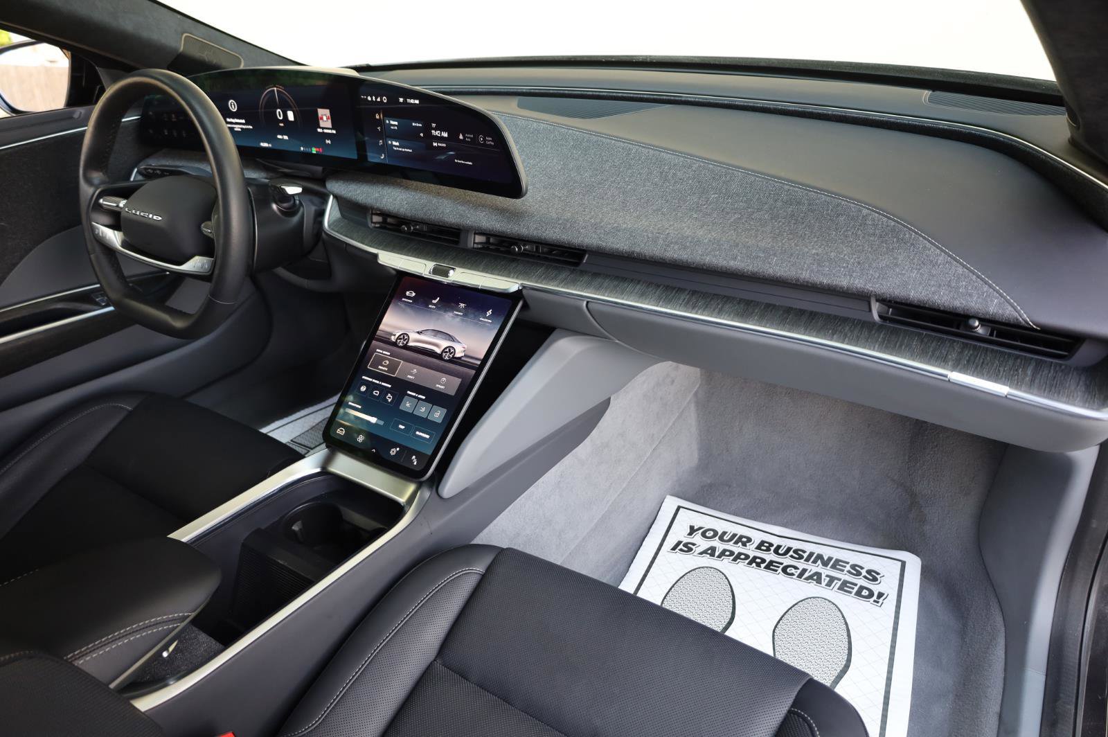 Used 2023 Lucid Air Pure AWD/4WD image 29