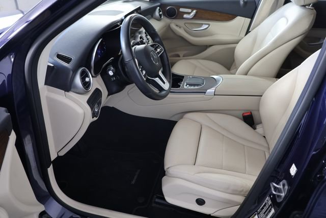 Used 2022 Mercedes-Benz GLC 300 4MATIC w/ Premium Package Lite image 19
