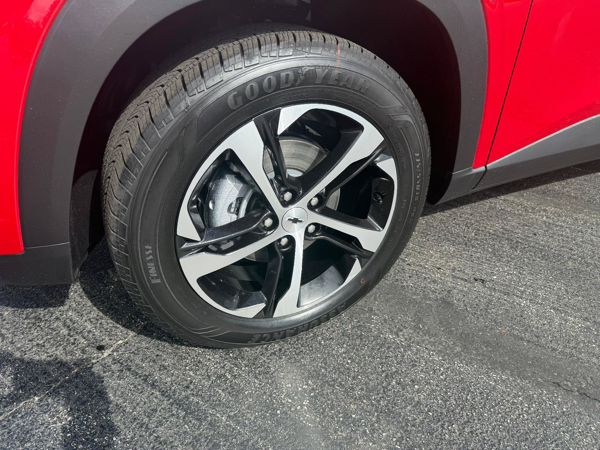 New 2026 Chevrolet Trax RS FWD image 9