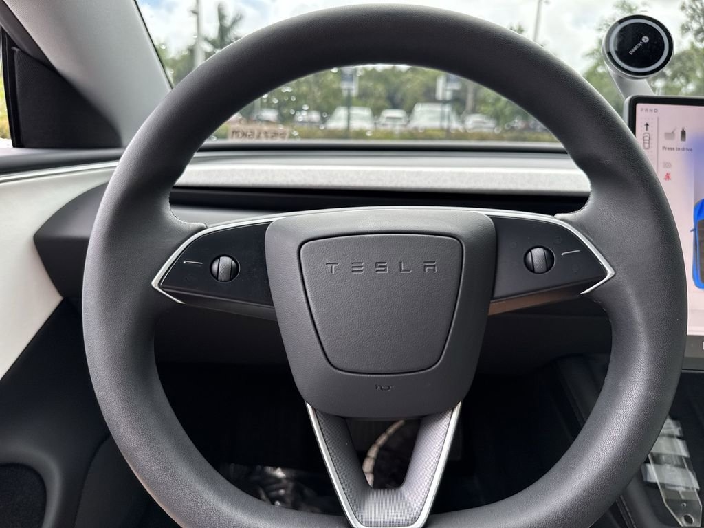 Used 2025 Tesla Model 3 Long Range image 47