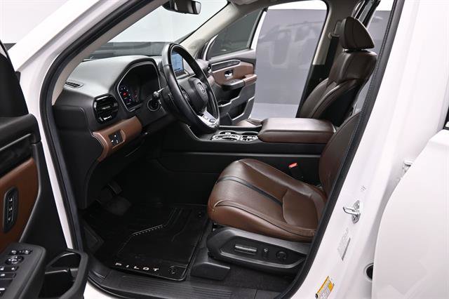 Used 2024 Honda Pilot Elite image 17