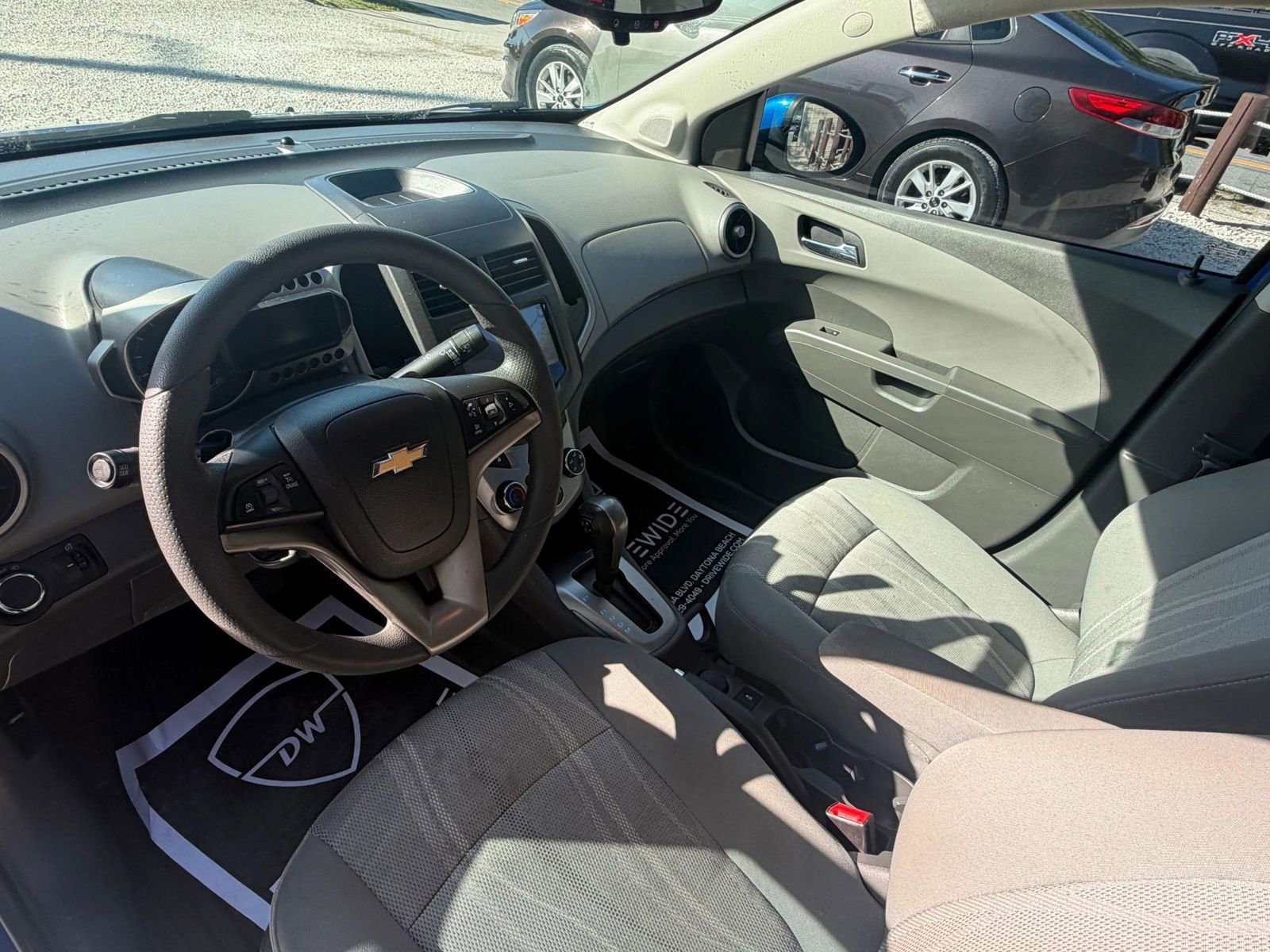 Used 2016 Chevrolet Sonic LT FWD image 9