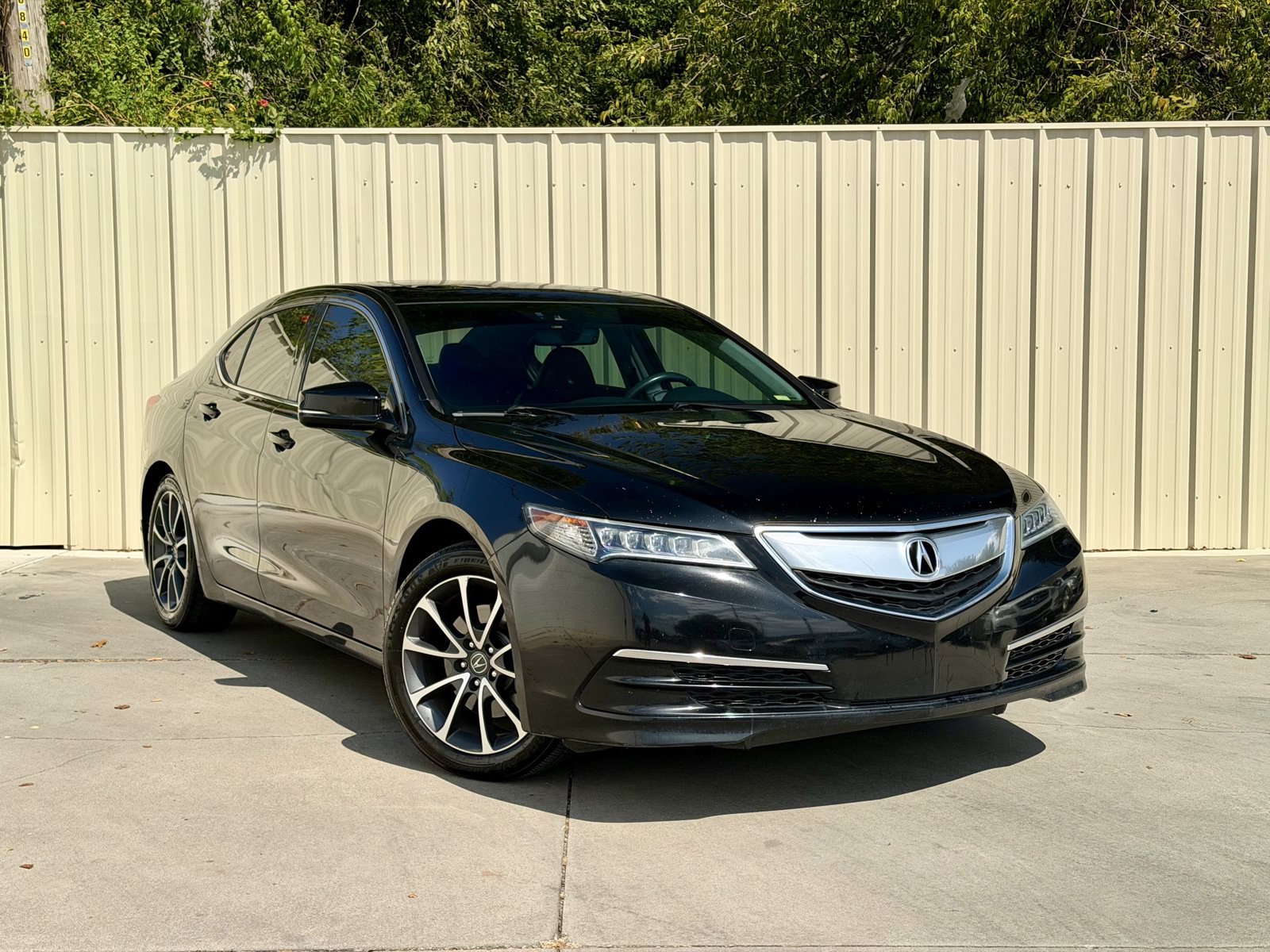 Used 2015 Acura TLX w/ Technology Package FWD image 1