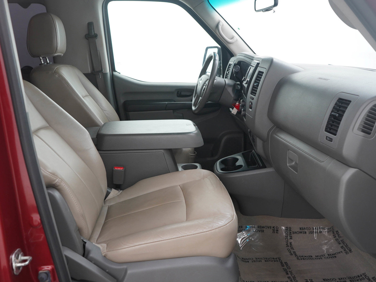 Used 2019 Nissan NV 3500 SL RWD image 12