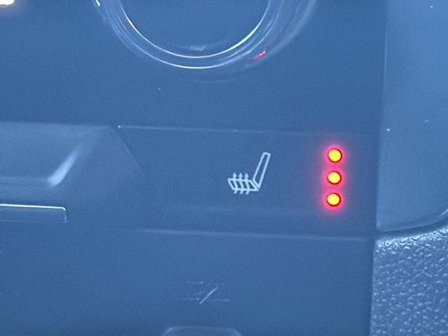 Used 2021 GMC Yukon Denali w/ Denali Premium Package AWD/4WD image 22