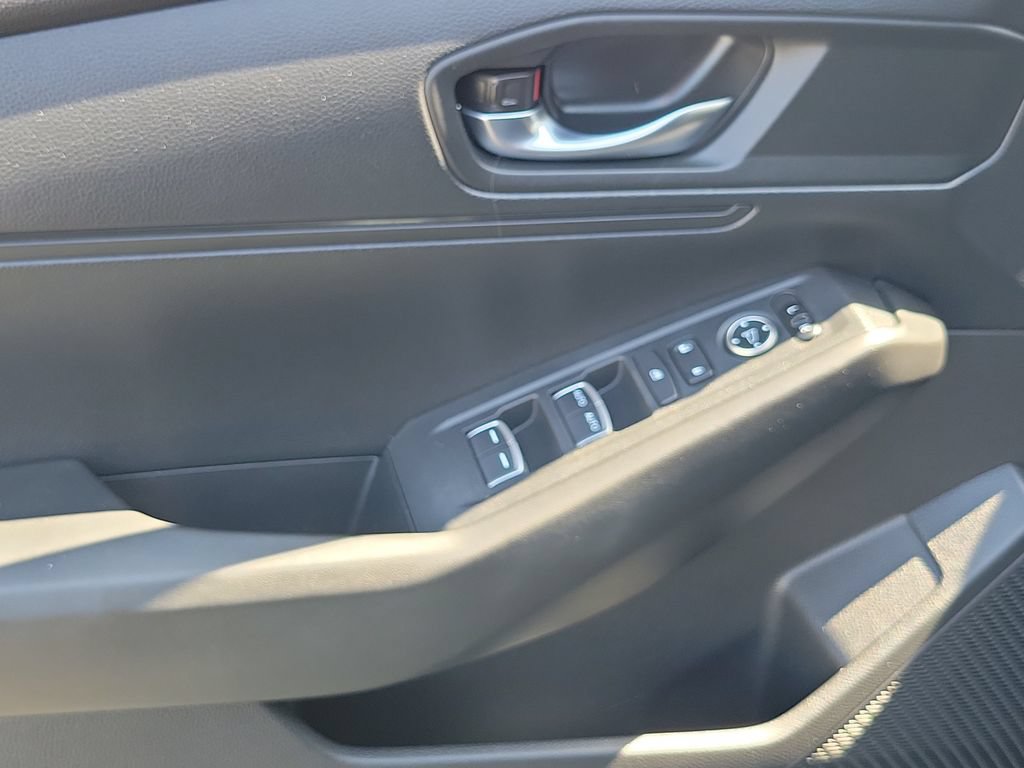 Used 2023 Honda Accord LX image 18