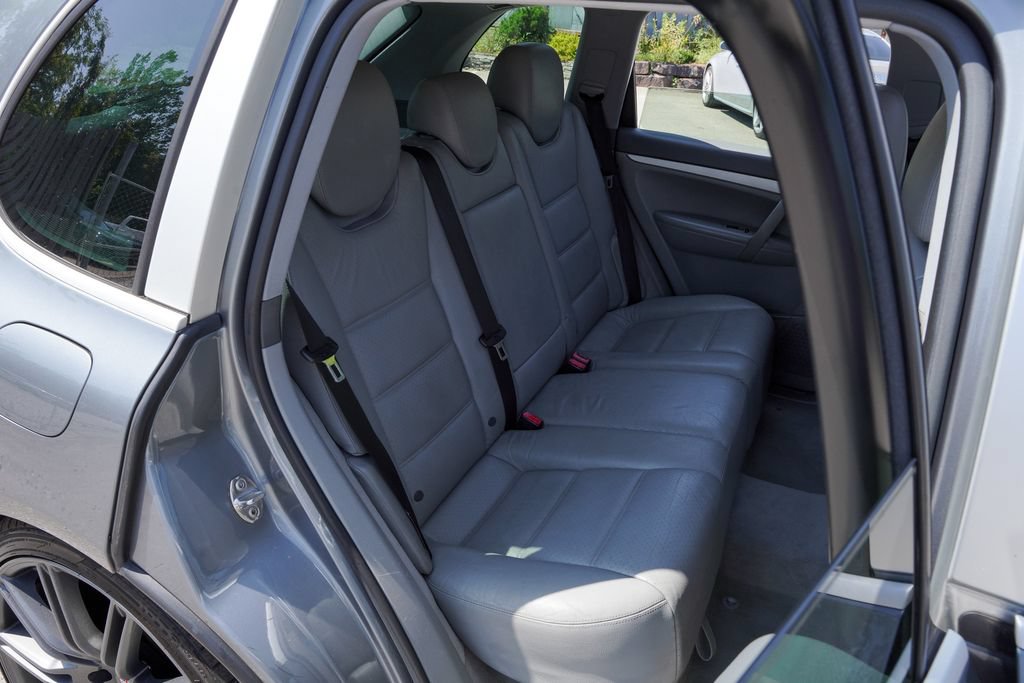 Used 2006 Porsche Cayenne AWD/4WD image 29