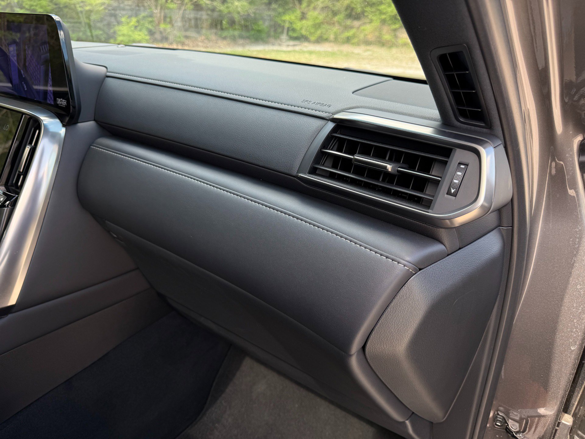 Used 2024 Lexus LX 600 F Sport image 17