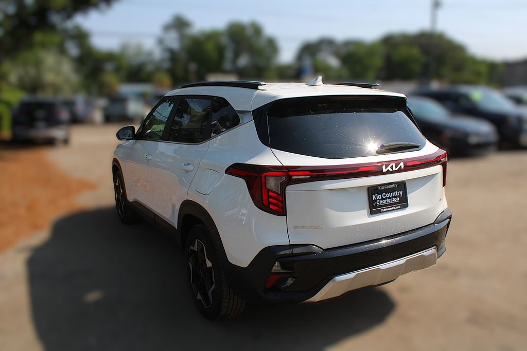 Certified 2024 Kia Seltos EX AWD/4WD image 11