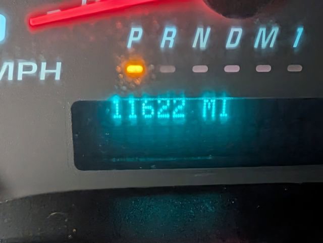 Used 2024 Chevrolet Express 2500 w/ Driver Convenience Package RWD image 17