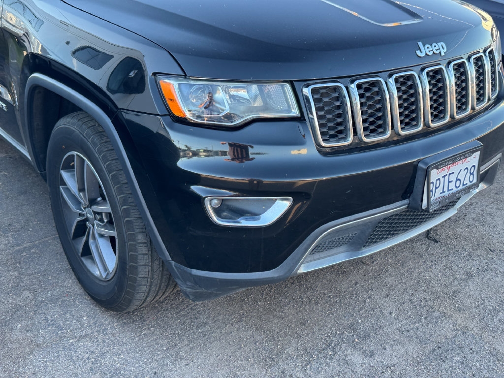 Used 2017 Jeep Grand Cherokee Limited RWD image 16