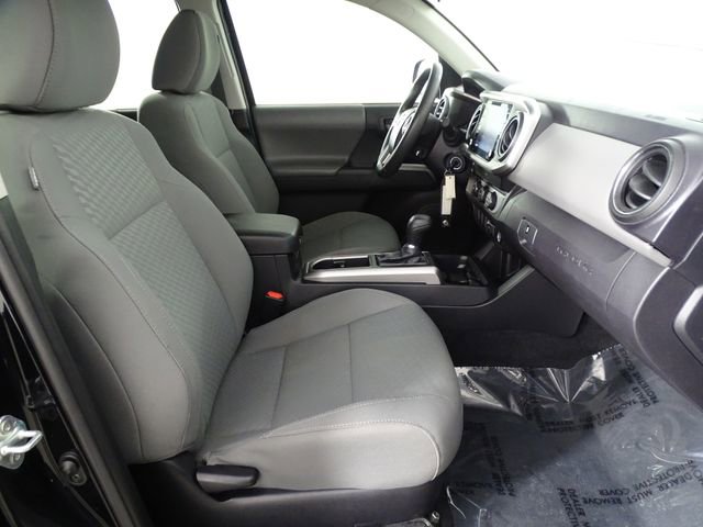 Used 2021 Toyota Tacoma SR5 RWD image 14