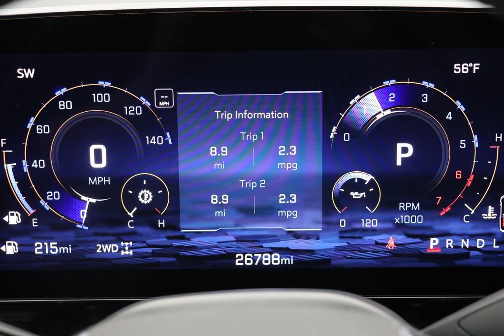 Used 2025 Chevrolet Suburban Z71 AWD/4WD image 18