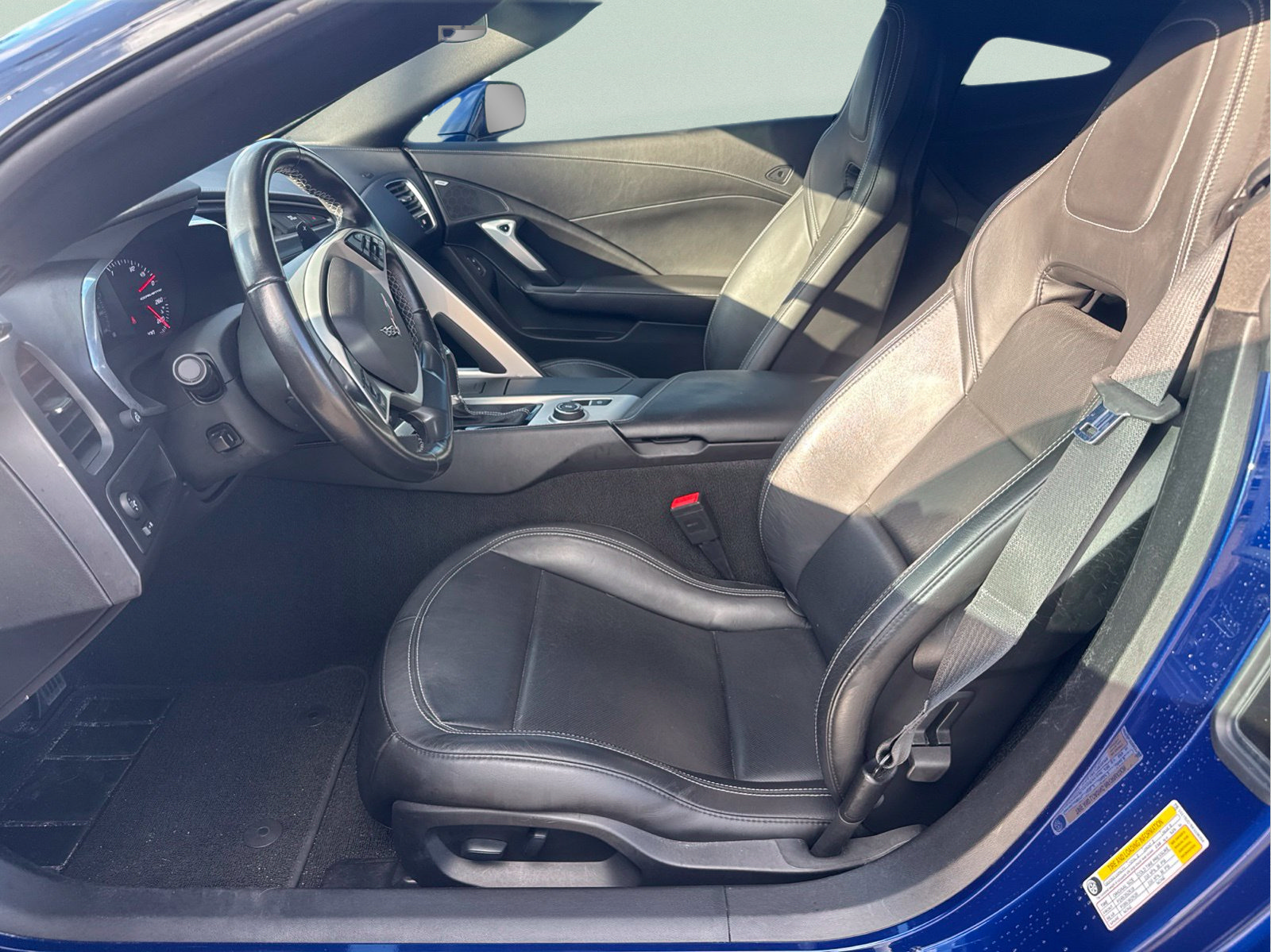 Used 2019 Chevrolet Corvette Stingray Coupe w/ 1LT RWD image 12