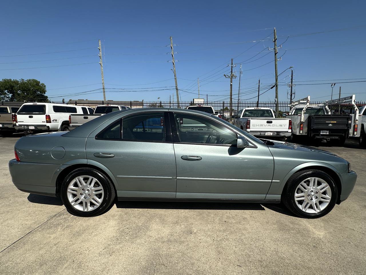 Used 2005 Lincoln LS RWD image 7