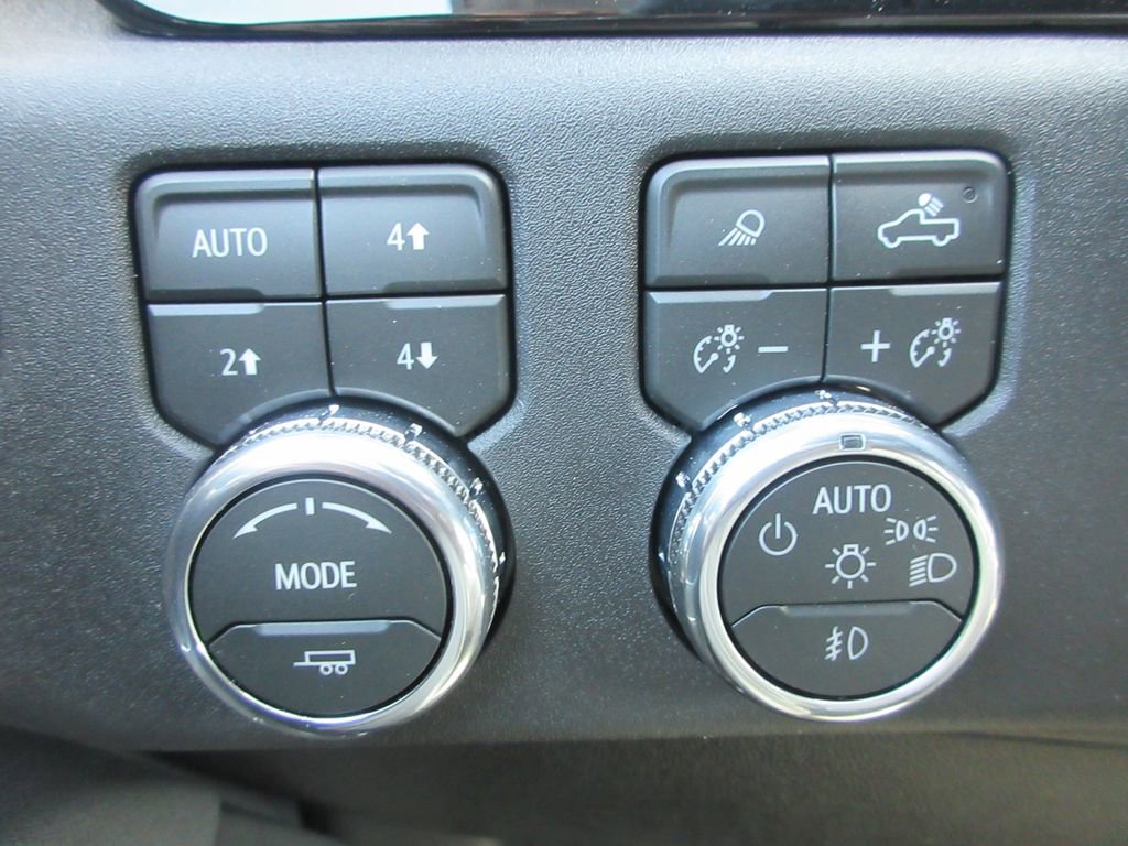 New 2026 GMC Sierra 3500 SLE w/ SLE Value Package image 16