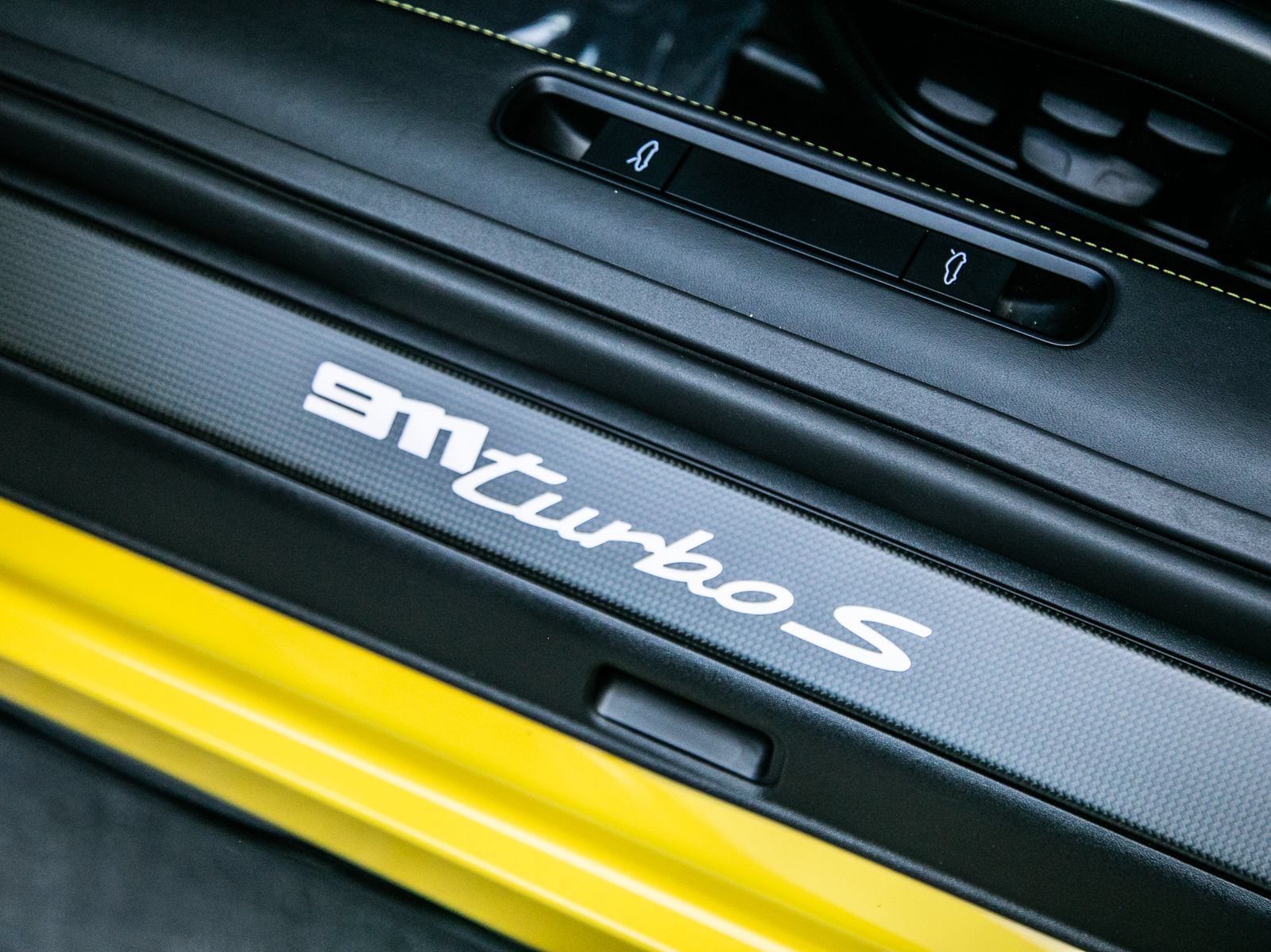 Used 2022 Porsche 911 Turbo S AWD/4WD image 6