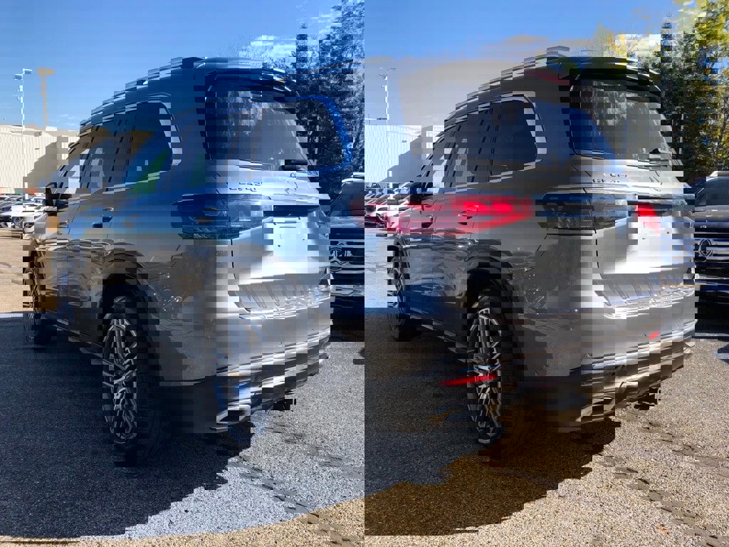 Certified 2024 Mercedes-Benz GLS 450 4MATIC image 4