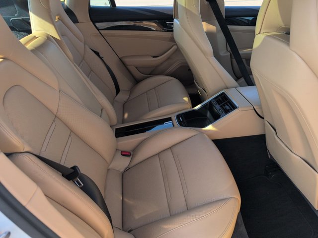 Used 2017 Porsche Panamera image 20