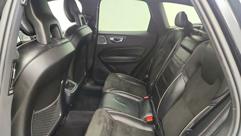 Used 2018 Volvo XC60 T6 R-Design w/ Convenience Package image 21