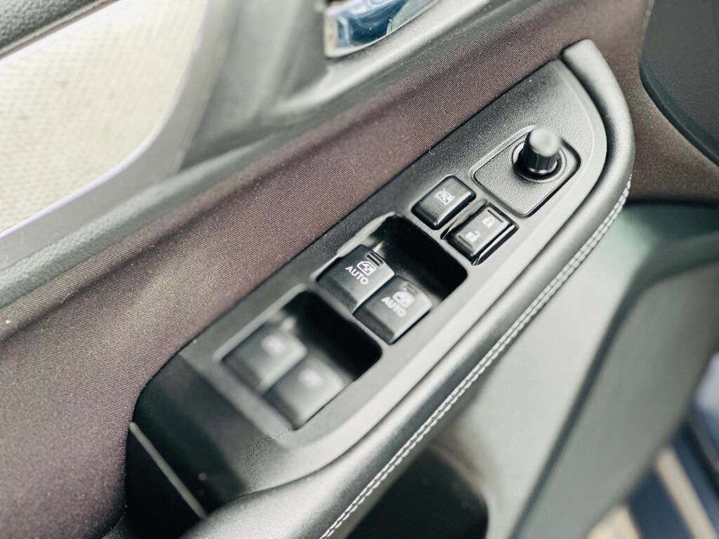 Used 2015 Subaru Legacy 2.5i Premium image 12