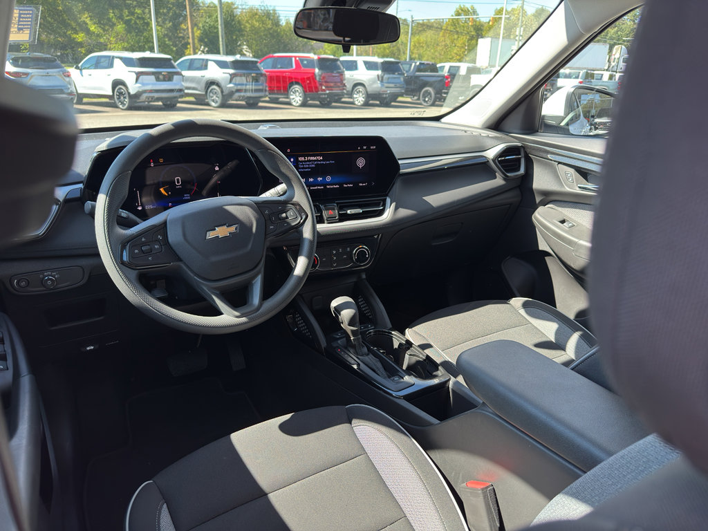 Used 2025 Chevrolet TrailBlazer LT image 25