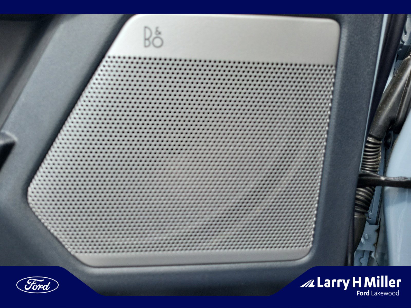 New 2025 Ford F350 Lariat w/ Black Appearance Package image 27