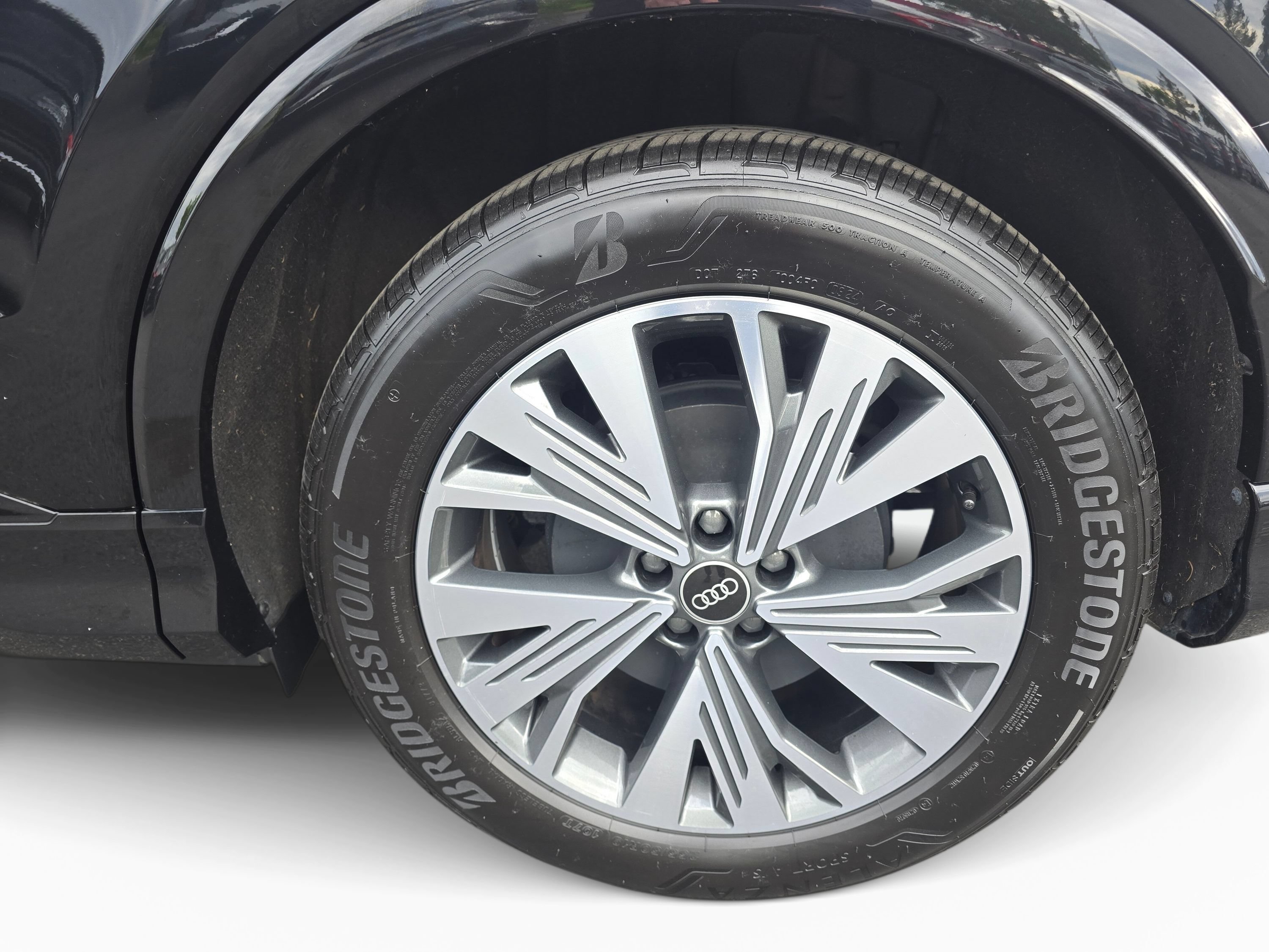 Used 2023 Audi Q4 e-tron Premium Plus w/ Premium Plus RWD image 20