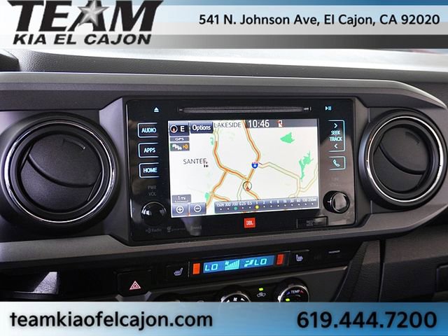 Used 2017 Toyota Tacoma TRD Sport AWD/4WD image 29