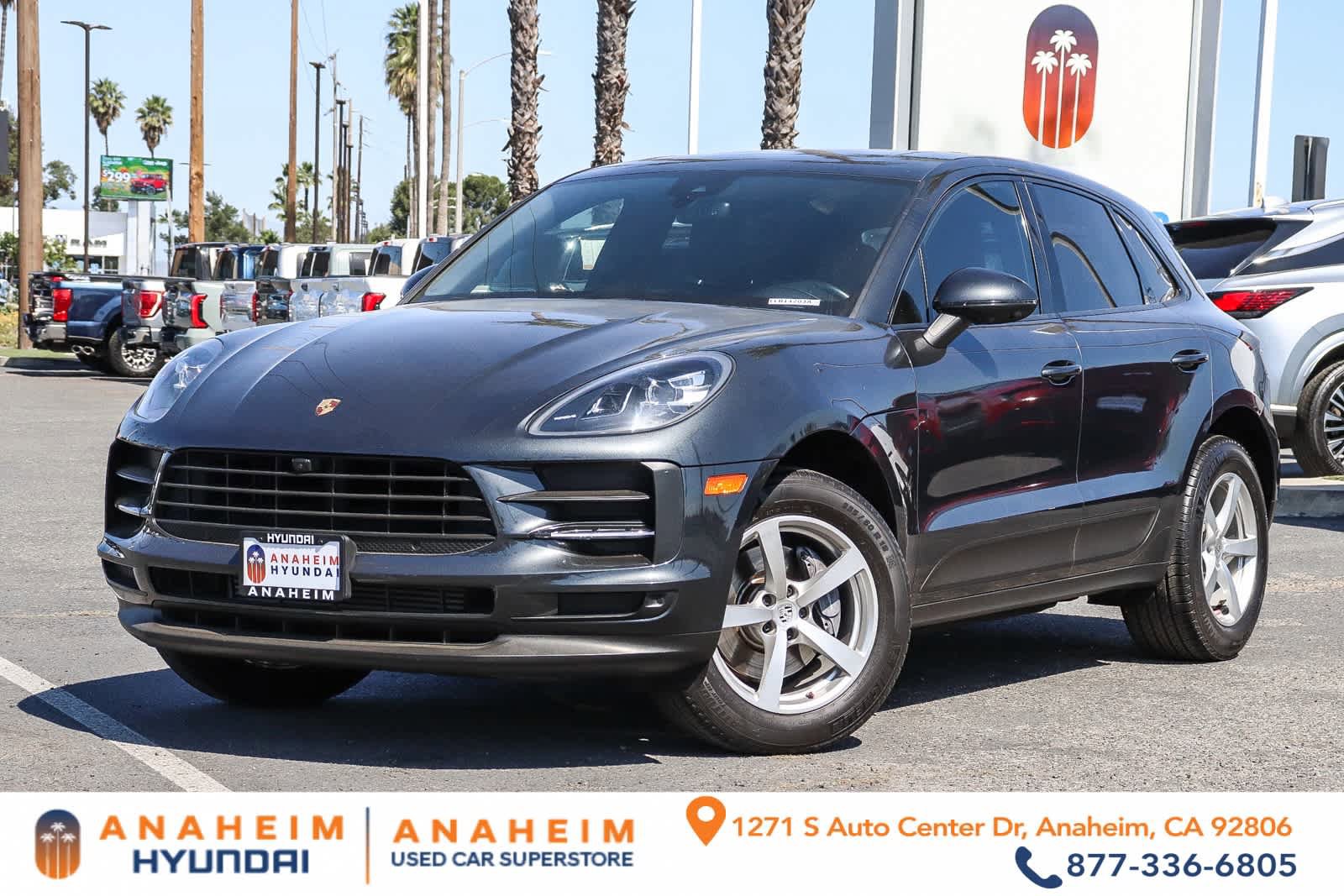 Used 2020 Porsche Macan AWD/4WD image 2