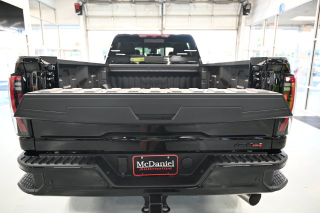 New 2026 GMC Sierra 3500 AT4 w/ AT4 Premium Plus Package AWD/4WD image 7