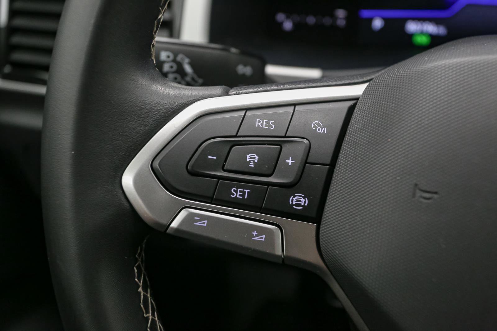 Used 2022 Volkswagen Atlas SE AWD/4WD image 41