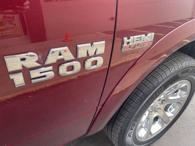 Used 2018 RAM 1500 Laramie AWD/4WD image 10