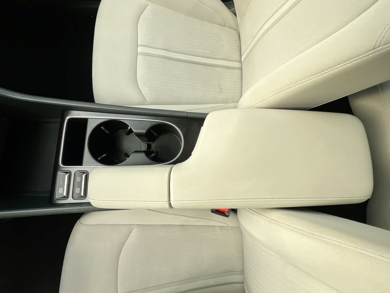 Used 2025 Hyundai Sonata SEL FWD image 21