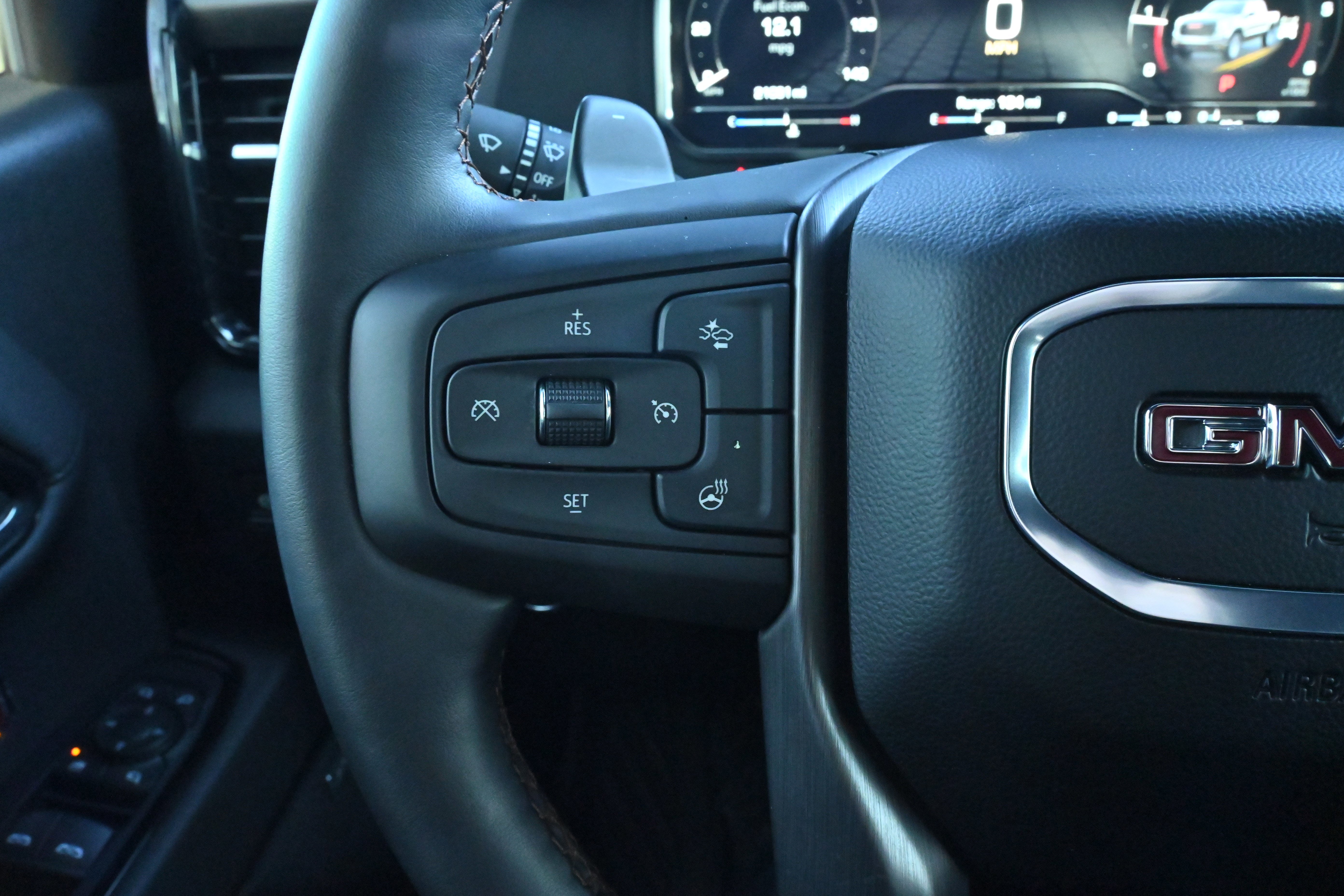 Used 2024 GMC Sierra 1500 AT4 w/ Technology Package image 19