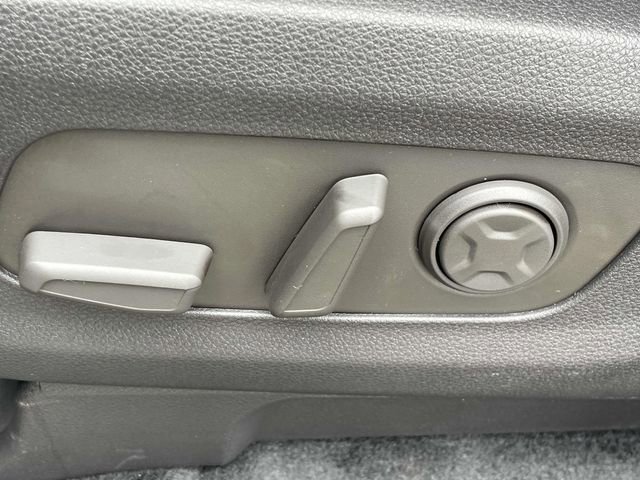 Certified 2026 Kia Carnival EX image 30